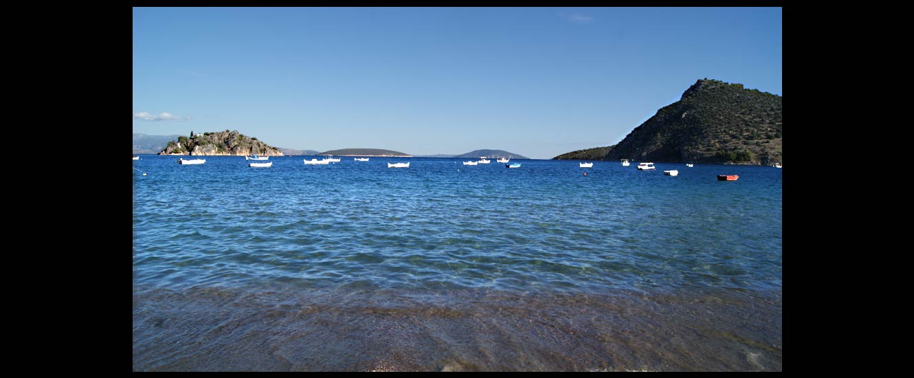 La plage Karathonas