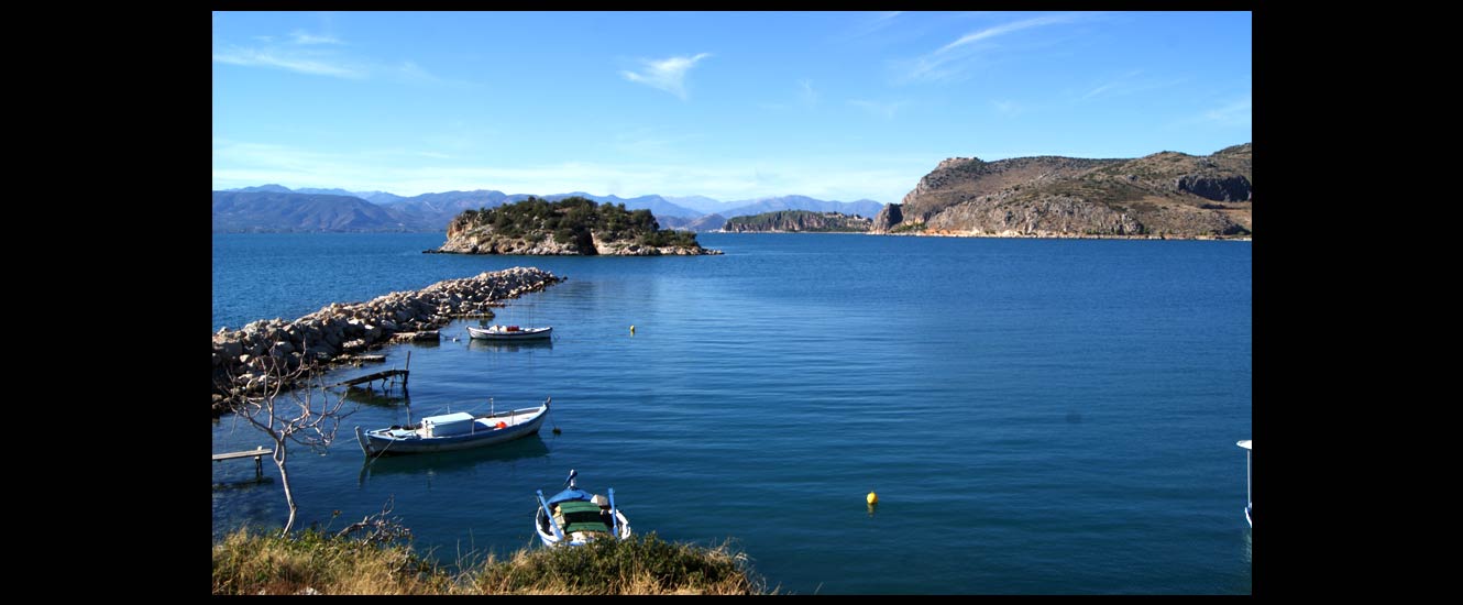 La plage Karathonas