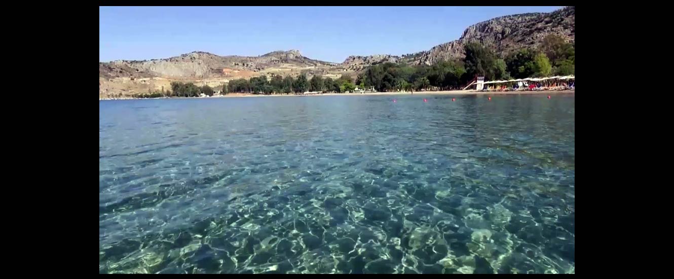 La plage Karathonas