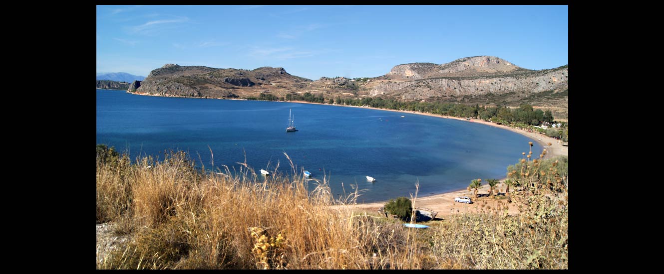 La plage Karathonas