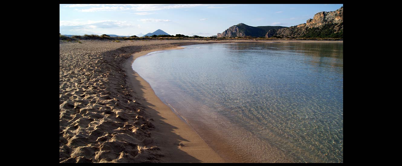 La plage Voidolikia