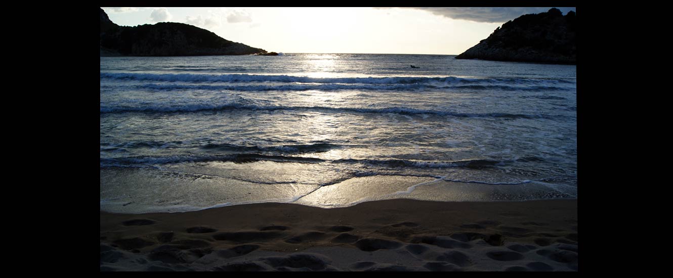 La plage Voidolikia